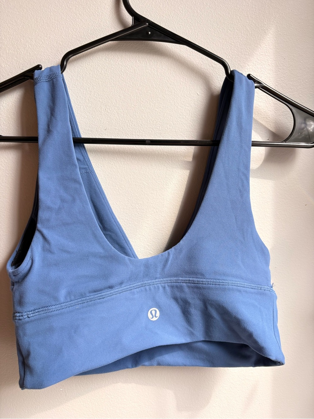 lululemon athletica Periwinkle V‑Neck Sports Bra